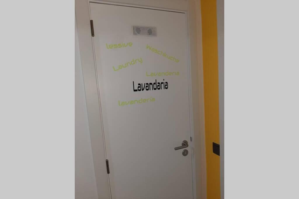Ria Center Apartment - Left فارو المظهر الخارجي الصورة