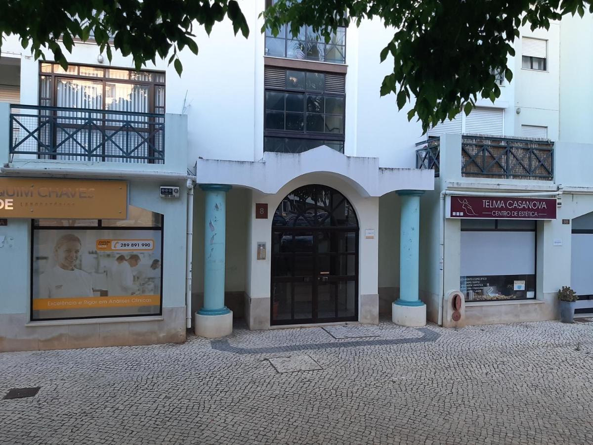 Ria Center Apartment - Left فارو المظهر الخارجي الصورة